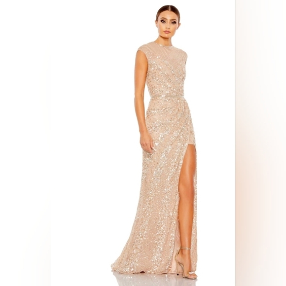 Mac Duggal, Embellished‎ Illusion High Neck Cap Sleeve Gown, Nude, Size 4 - NWT - Picture 1 of 14